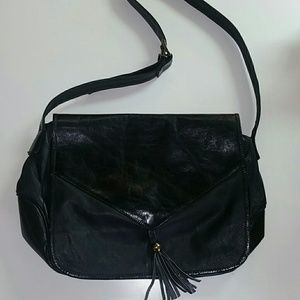 Kenneth Cole full grain leather messenger bag